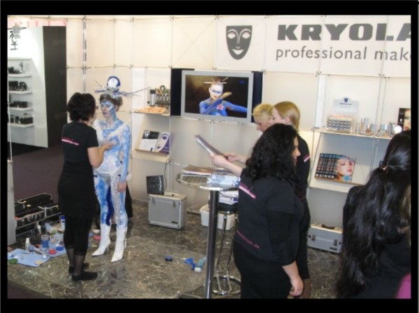 Making-Off-Bodypainting-Service-Messe-Kryolan-Pofesional-Make-Up-Frankfurt Making-Off-Bodypainting-Service-Messe-Kryolan-Pofesional-Make-Up-Frankfurt