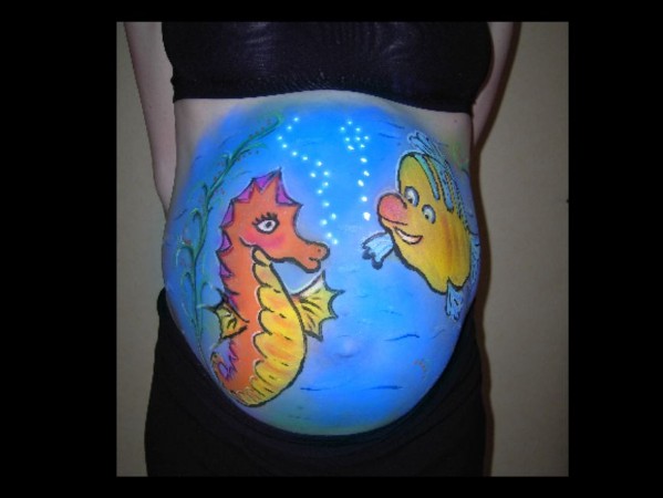 Bellypainting-Schwangerschaft-Bauchbemalung-Unterwasserwelt